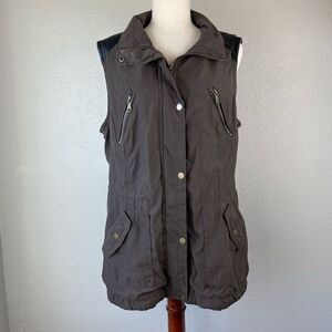 Daytrip Faux Fur Lined Vest Size L EUC